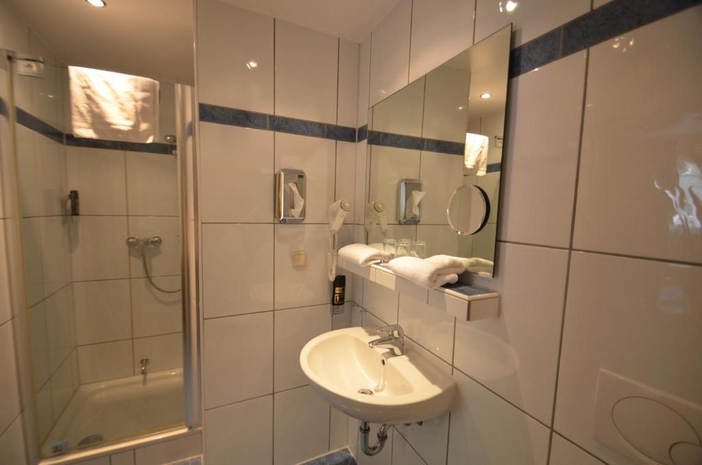 Hotel Zwei Mohren Rüdesheim am Rhein Værelse billede